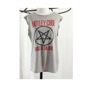 1983 Motley Crüe Shout At The Devil Tour Shirt